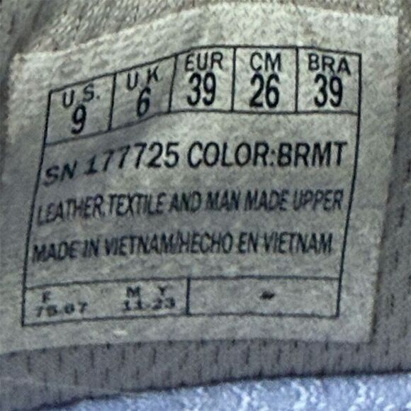 Skechers Women's Fury Retro Sneaker Brown Size 9 Air-Cooled Memory Foam - Picture 9 of 12